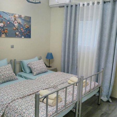 Petro'S Apartment Корча Экстерьер фото